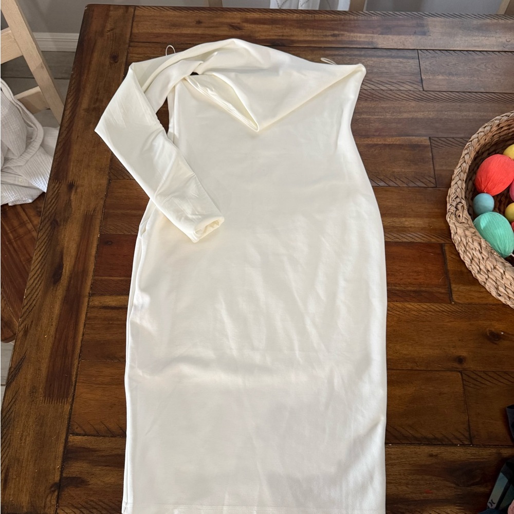 Alieva Dress - Picture 3 of 3